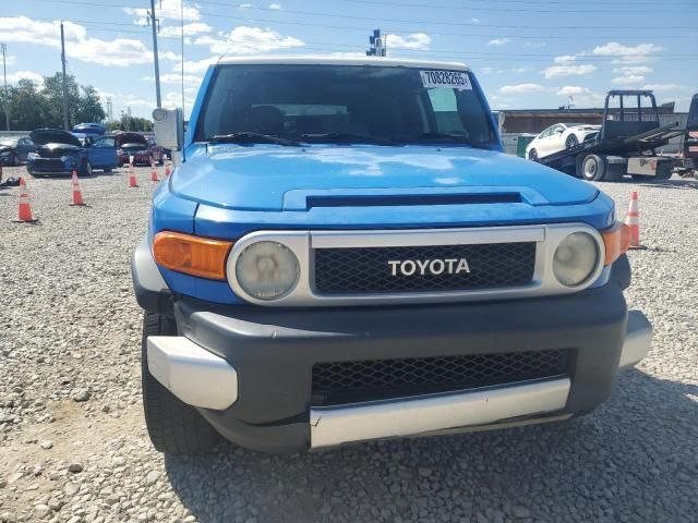 Toyota FJ Cruiser  SUV